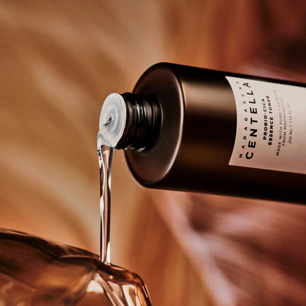 SKIN1004 Madagascar Centella Probio-Cica Essence Tónico Facial - 210ml - Farmacias Curie